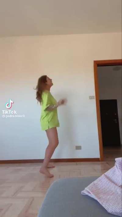 Pedra Blake culo e twerk🍑