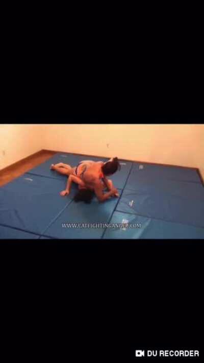 HUMILIATING: She knows green shorts is her toy! She submitted her while talking trash the whole time, she was on the bottom talking