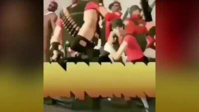 Petición para que el moai juegue tf2 ya que el juego es completamente gratis