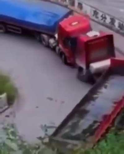 😳😳😳😳😳😳😳😳