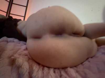 any booty lovers up rn?