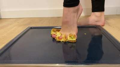 My feet prepared a dessert for you 😊