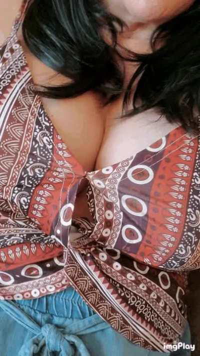 Exercising my boobies.