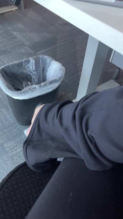 college girls need to be worshipped while they work