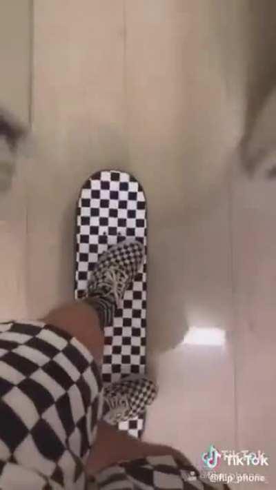 What would you do in this position? (tactic)