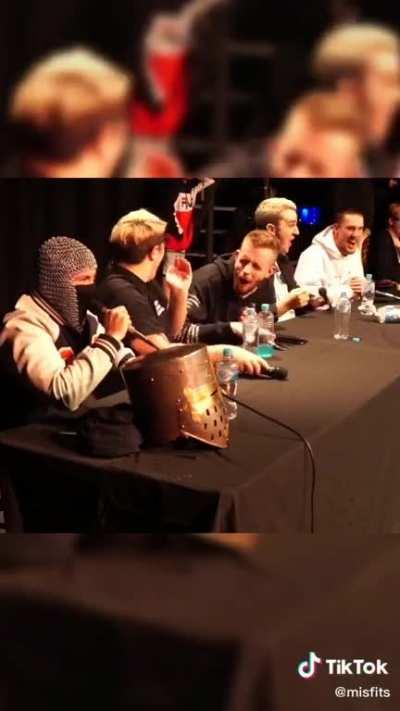 This is an epic gamer moment