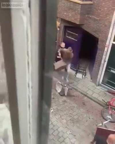 This is how you should freak out