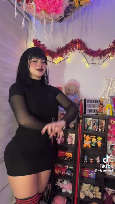 Mavis [Hotel Transylvania] (yisselroa)