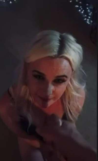 I love getting covered in cum, it’s like a reward 😍