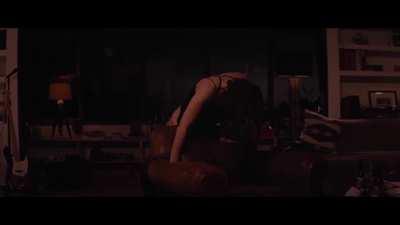 Mary Elizabeth Winstead in All About Nina