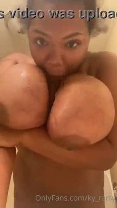 Big melon ebony choking 