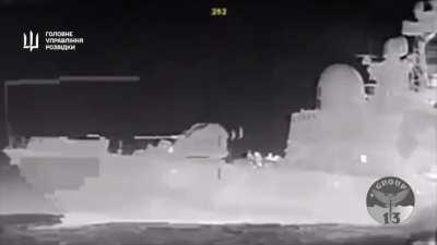 乌军无人艇击沉俄畜导弹艇实录（1月30日）