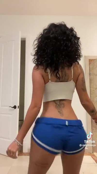 I love her little body