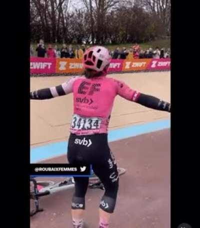 Cant contain the excitement