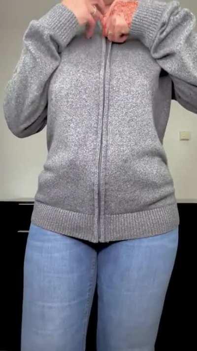 My mom natural boobs…