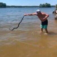 Meanwhile in Florida. (Xpost from r/publicfreakout )