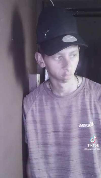 Finally a cringe video that came up on my fyp