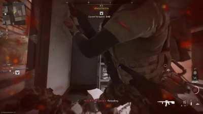 Pistol quickdraw grip is a 10/10 addition, this should be in every game moving forward