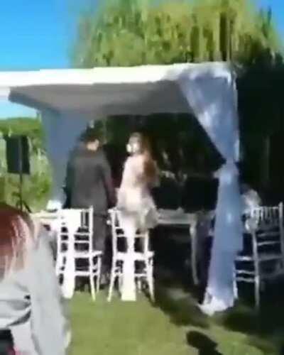 Los declaro marido y BATERIA VENDEMOS HUEVO BARATO