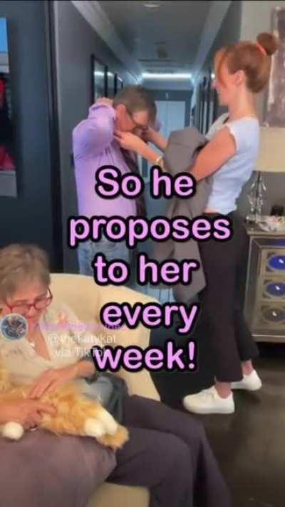 His wife suffers from Alzheimer’s. He proposes to her every week. [Reupload with accreditation]