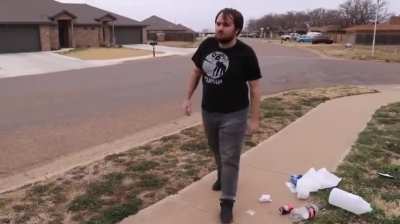 Ateist adamdan herşey beklenir (!) 