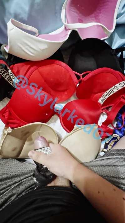 GF's VS Bombshells + a Shinestrap Sprayed