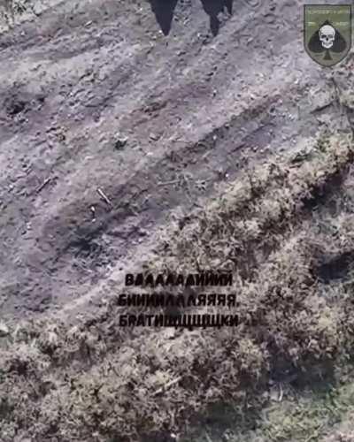 Ukrainian drone drops munitions on multiple Russian soldiers near Bakhmut