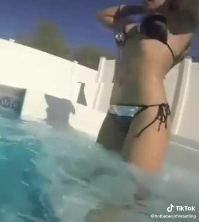 Zelina in a bikini at the pool