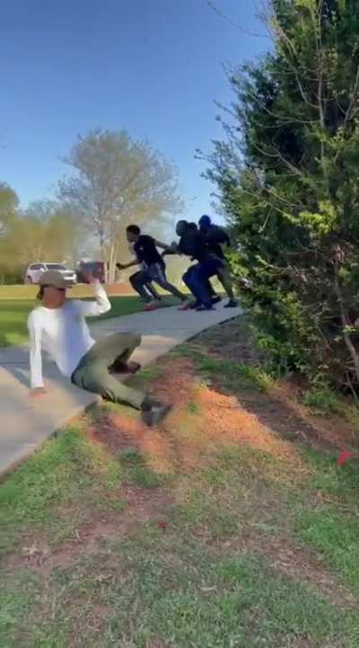 when people hear this noise - they ran so fast 🤣