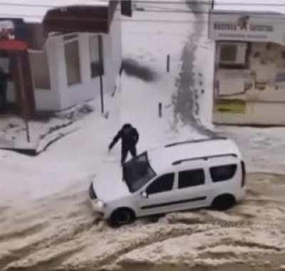 (Opens the door): What's the beat? Driver: 4/4