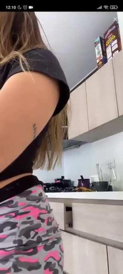 Loira gostosa do Bigo live