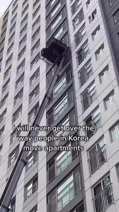 This is how people in Korea move apartments