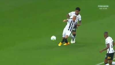 O lance da reclamação dos Atleticanos.