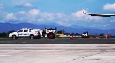 Better footage of DHL 757-200 down at SJO Costa Rica