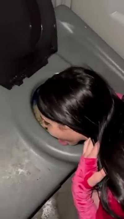 Getting your toy to degrade itself.