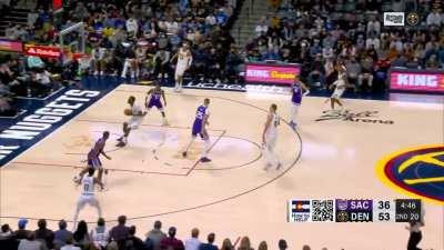 [Highlight] Jokic No Look to Green for the Slam