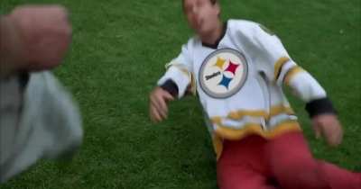 Old man Flacco's still got it!