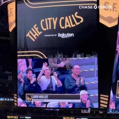 [Highlight] Jung Hoo Lee got a warm welcome from Dub Nation at yesterday’s Warriors game