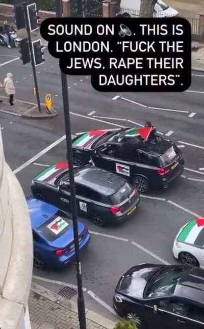 Londra'daki protestolardan: 