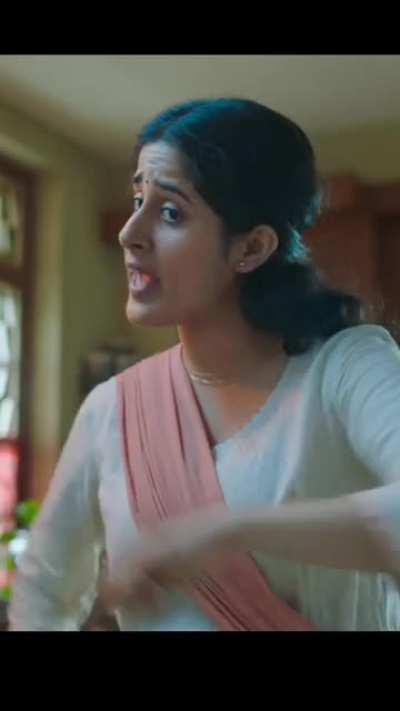 Siya Mahajan being a cute milf in a Tide commercial.