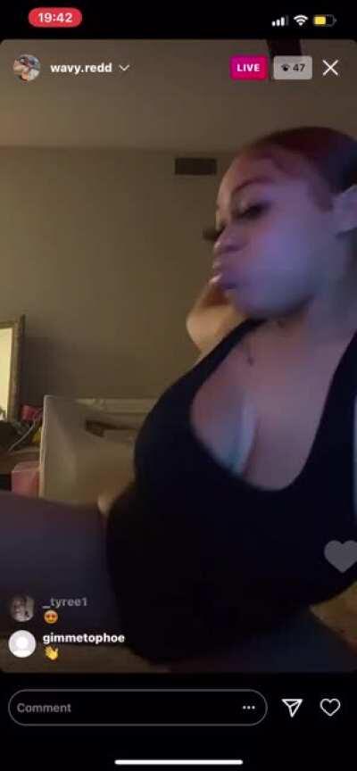 This girl!!! Damn!!!