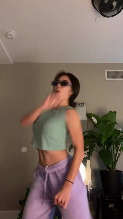 @jennifermika_ Jennifer Mika Nelson - Bouncing in T-Shirt