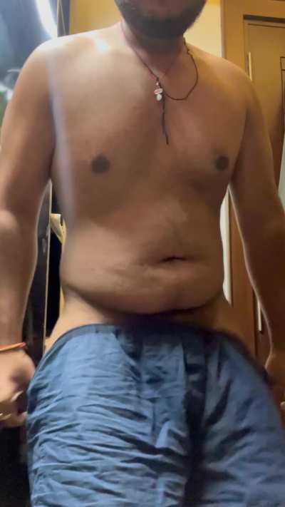 I have heard Gujju woman loves dance. How's my  unique dance?