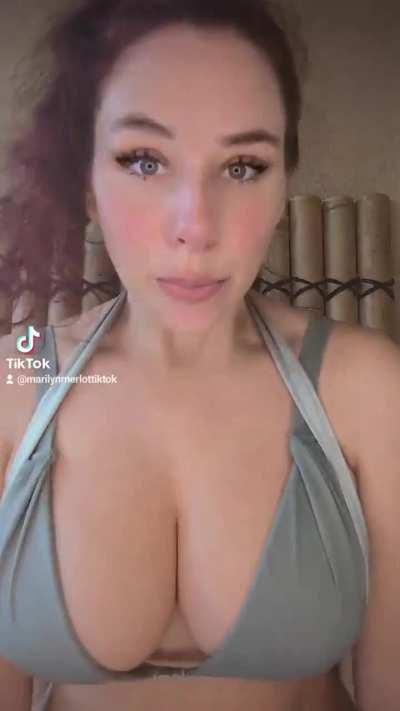 Jiggles by Marilynmerlottiktok 