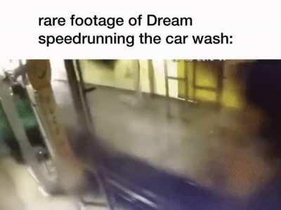 he do be runnin