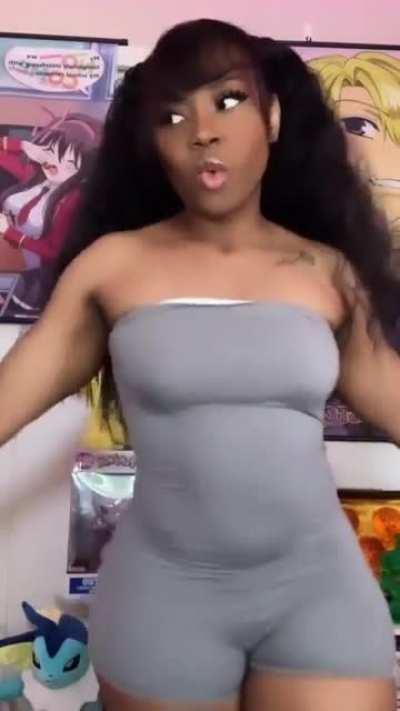 Into the THICC of it 🍑