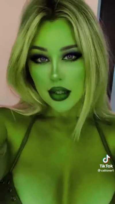 Shehulk (missmercedesblanche)
