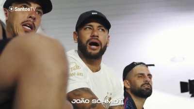 Neymar impressionado com o futebol de João Schmidt