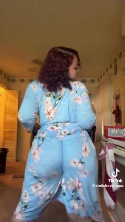 @stellafrecklesazz