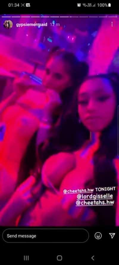 She always looks 😫😫😫🤤🤤🤤😍😍😍 every time.